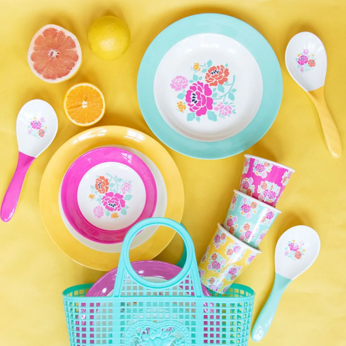 Assiette en mélamine à fleurs jaunes Datcha