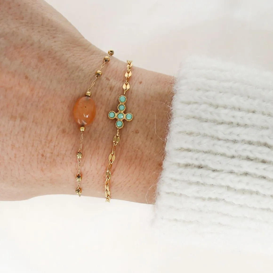 Bracelet doré croix verte