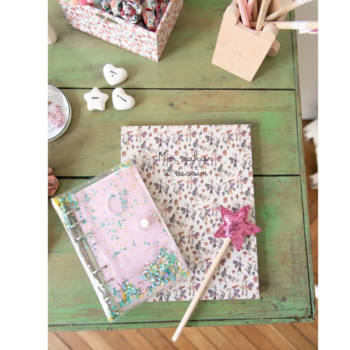 Cahier transparent paillettes