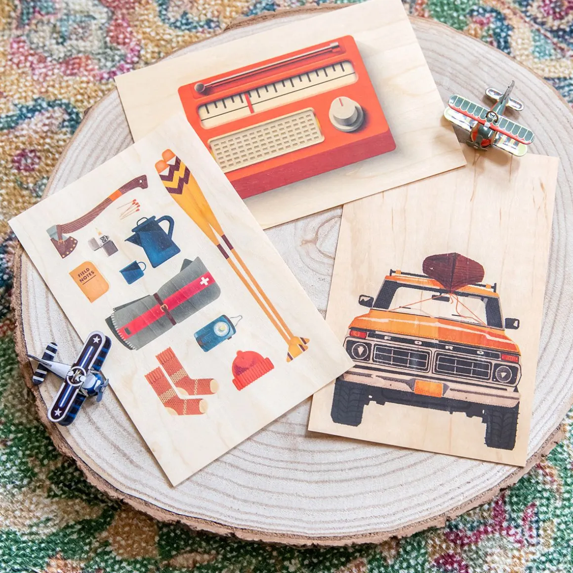 Carte postale en bois "into the wild la totale"