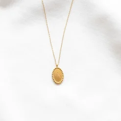 Collier médaillon gravé initiale - Lettre de A à Z