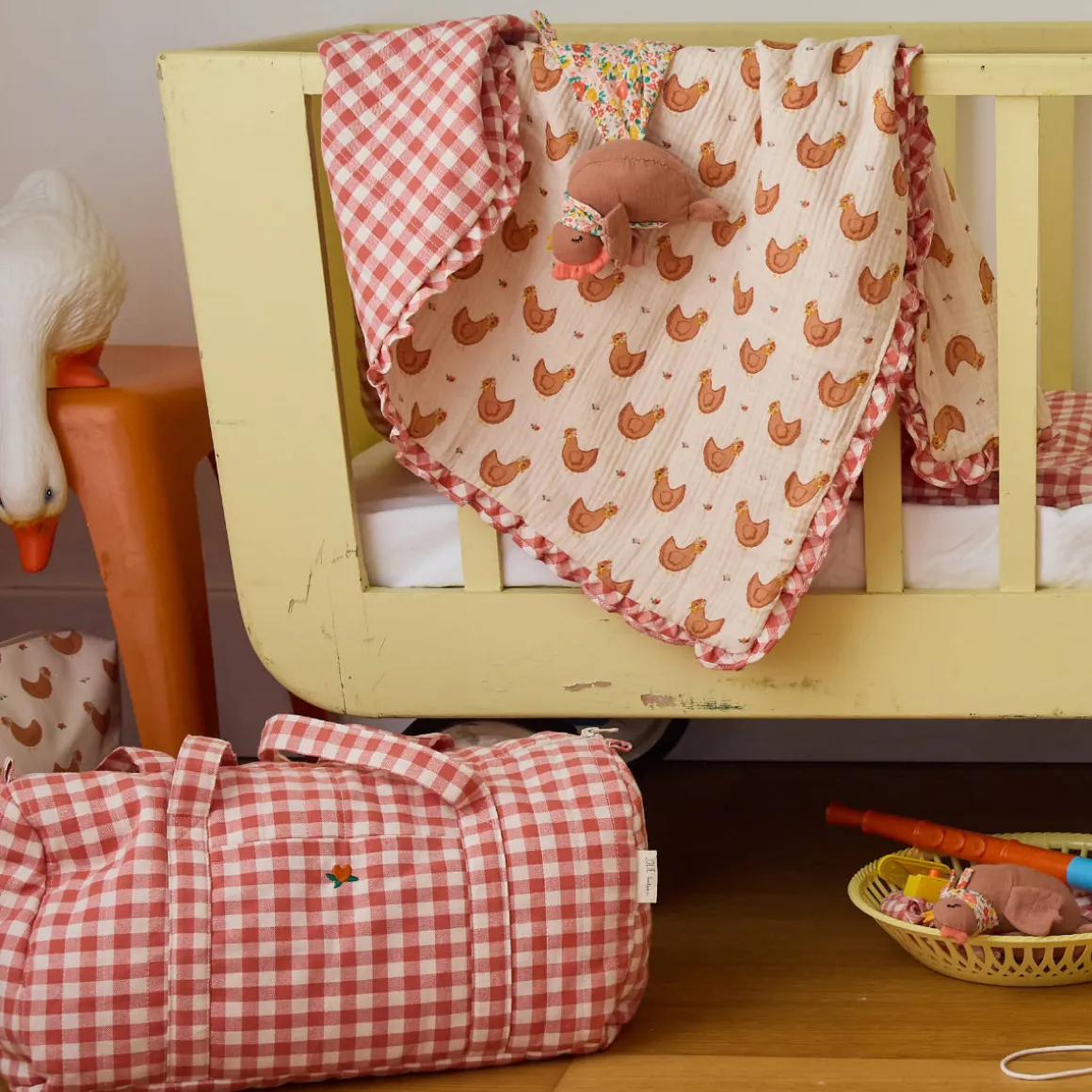Doudou plat fleuri et poule - La petite poule rousse