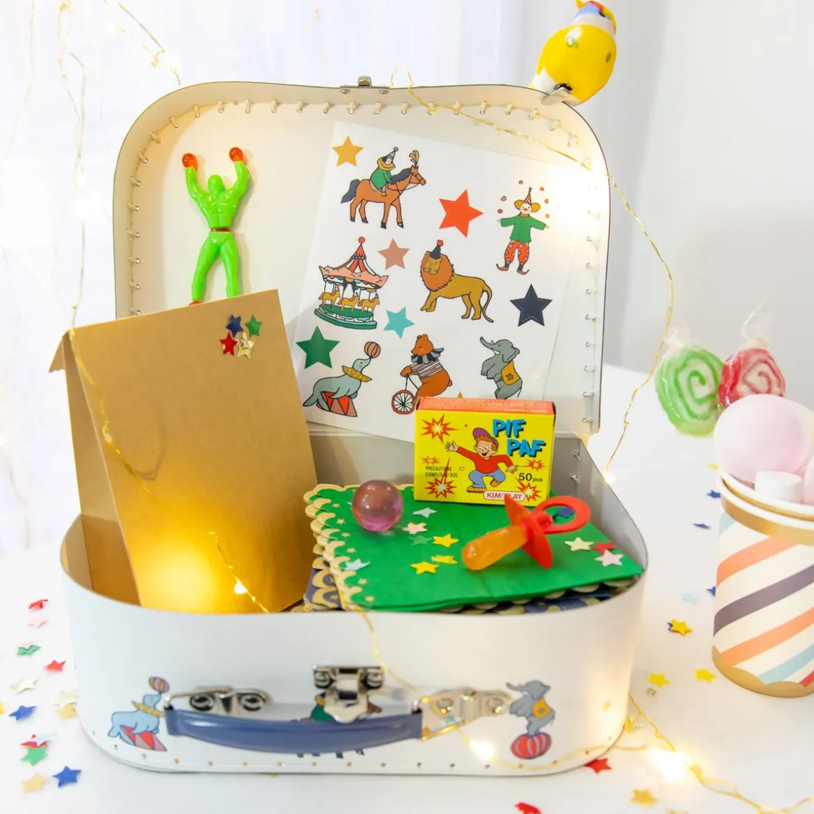 Ensemble d'étiquettes cirque + 6 pochettes cadeaux