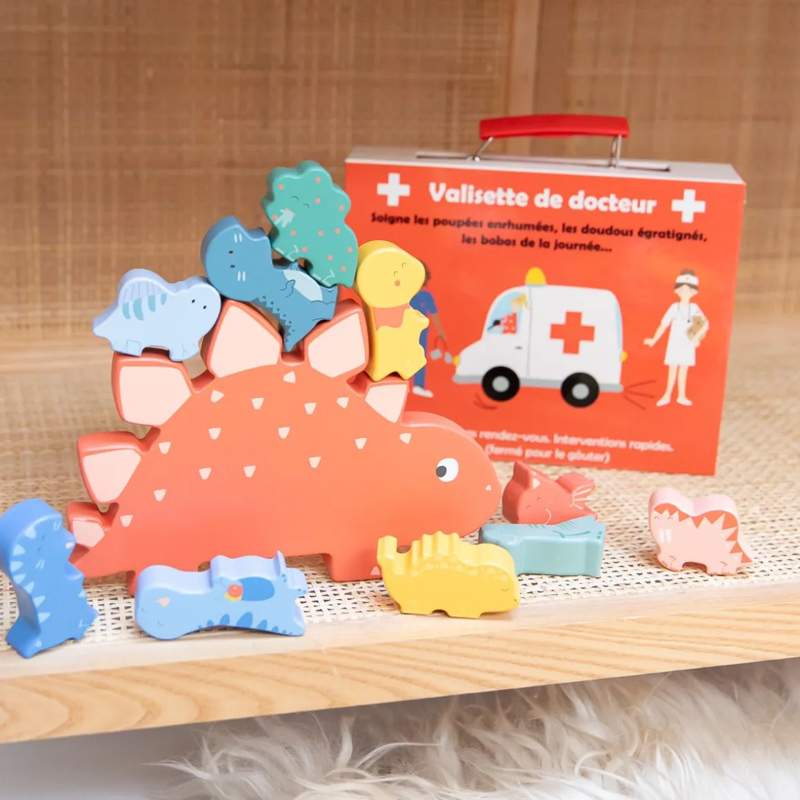 Jeu en bois dinosaures à empiler