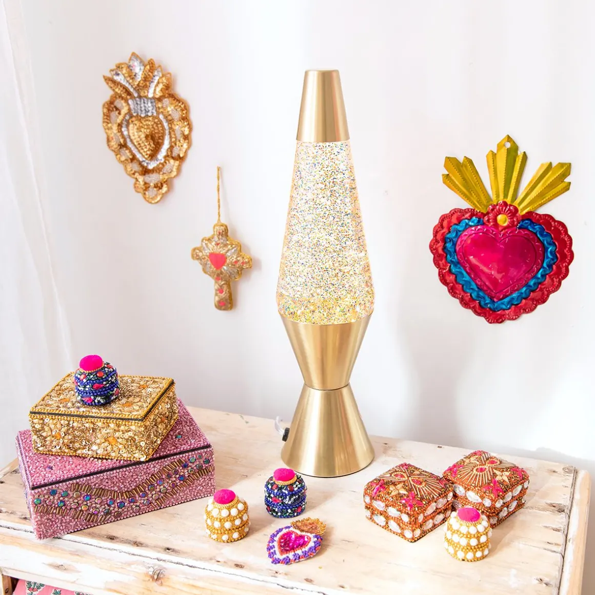 Lampe à lave dorée à paillettes
