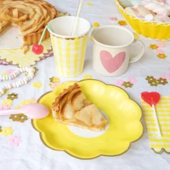 Lot de 8 gobelets à pâquerettes vichy jaune