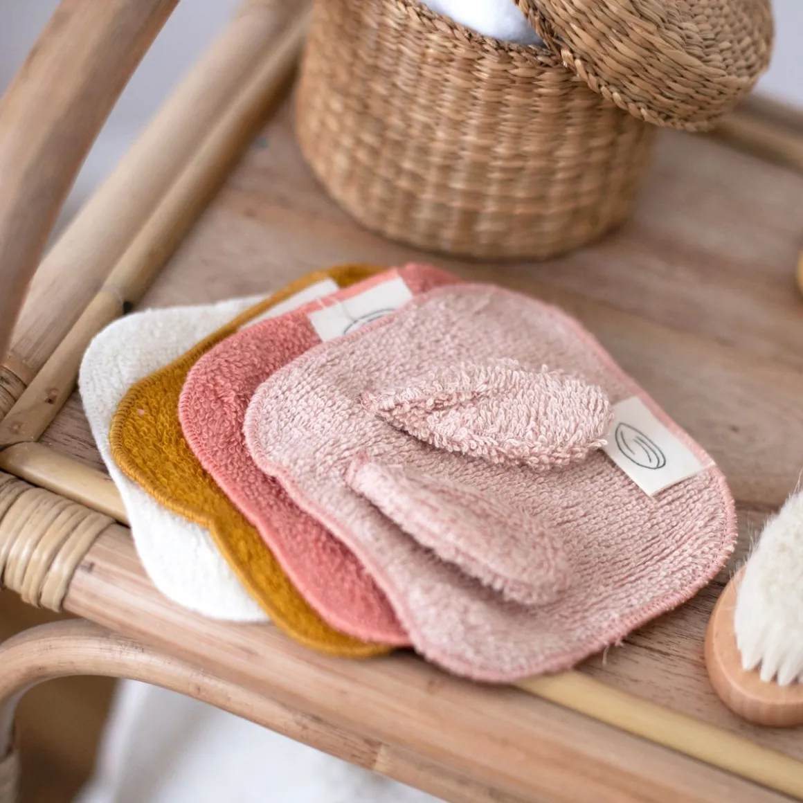 Lot de 4 lingettes lavables en éponge rose et moutarde