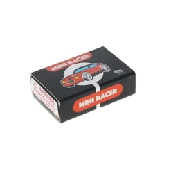 Mini voiture de course en métal dans son étui