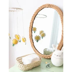 Miroir en rotin tressé