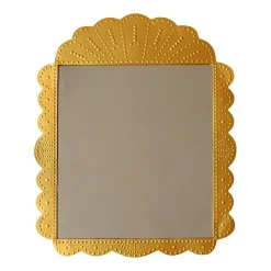Miroir indien doré martelé