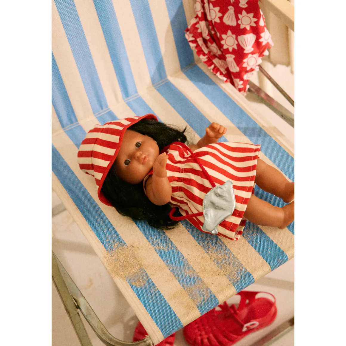 Poupée Pia robe rayée rouge et blanc - Trouville