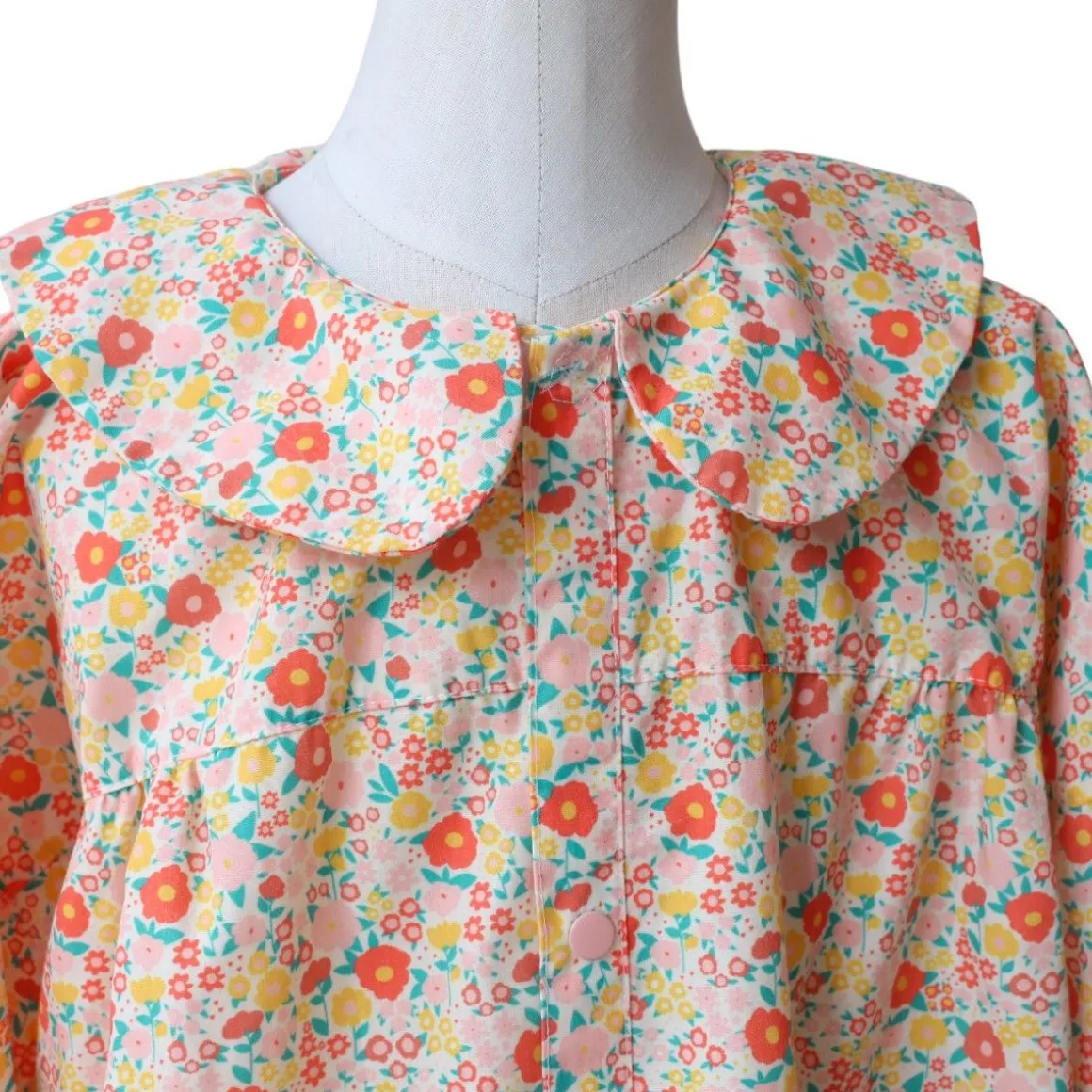 Tablier d'école enfant fleuri
