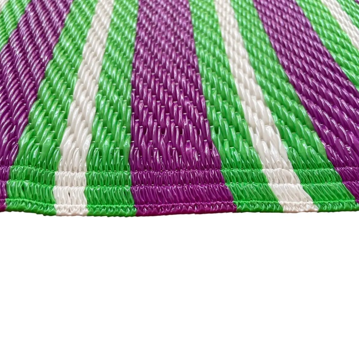 Tapis d'extérieur à rayures vertes et violettes 120x180