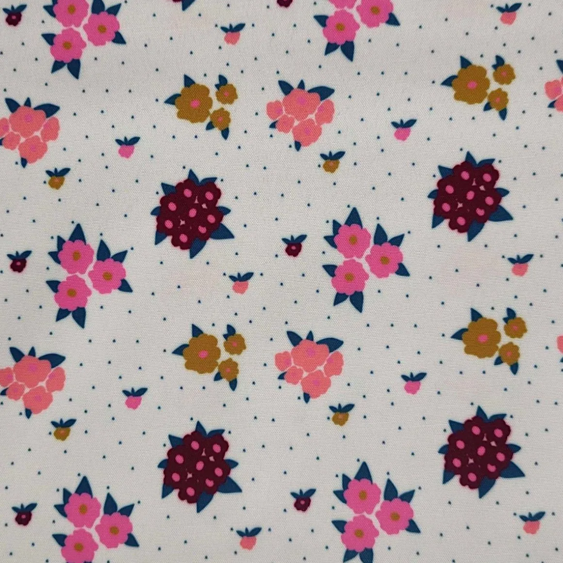 Toile cirée fleurs roses - La vie en rose