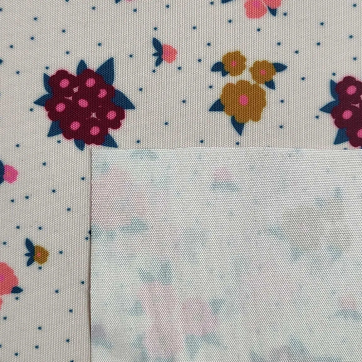 Toile cirée fleurs roses - La vie en rose