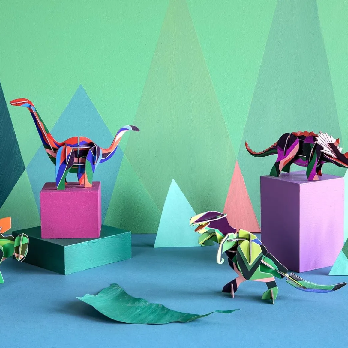Trophée dinosaure diplodocus