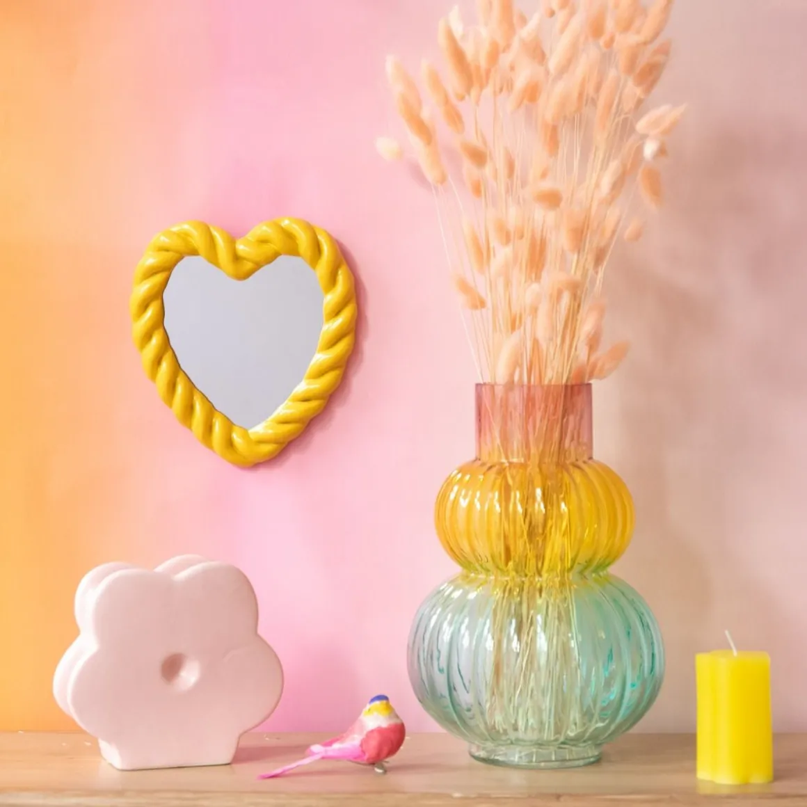 Vase tie and dye